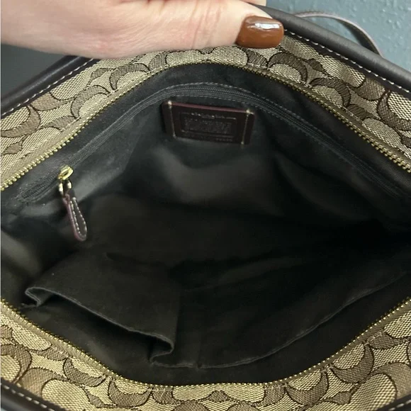 Coach F58282 Vintage Jacquard Tan and Brown Signature Tote - Picture 8 of 9